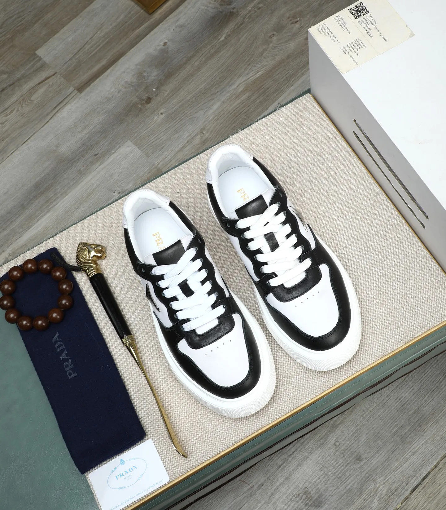 Men's shoes 💰500 🌹🌹[PRADA—Prada] 2025 latest model 🙈original replica! 👟👟👟Available here. The workmanship is top-notch. The upper is made of Italian 🇮🇹Imported calfskin. ❗️Breathable genuine leather lining @Suitable for travel. The original version has an enlarged engraved sole, making it suitable for all kinds of travels, showing low-key luxury. Let quality speak for itself. Color: Size: 38-44
